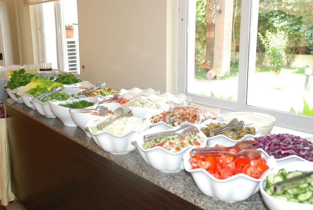 בלדיבי Ege Montana Hotel מראה חיצוני תמונה