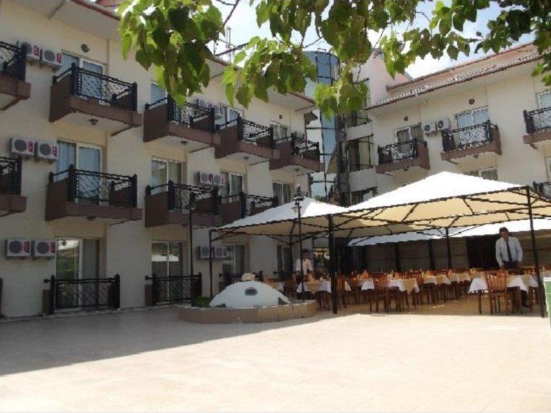 בלדיבי Ege Montana Hotel מראה חיצוני תמונה