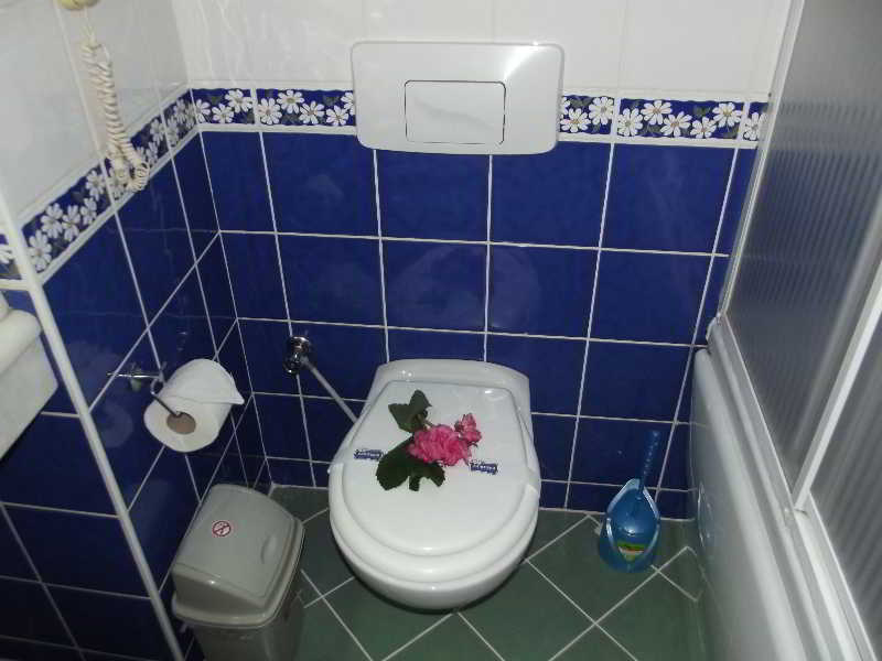 בלדיבי Ege Montana Hotel מראה חיצוני תמונה
