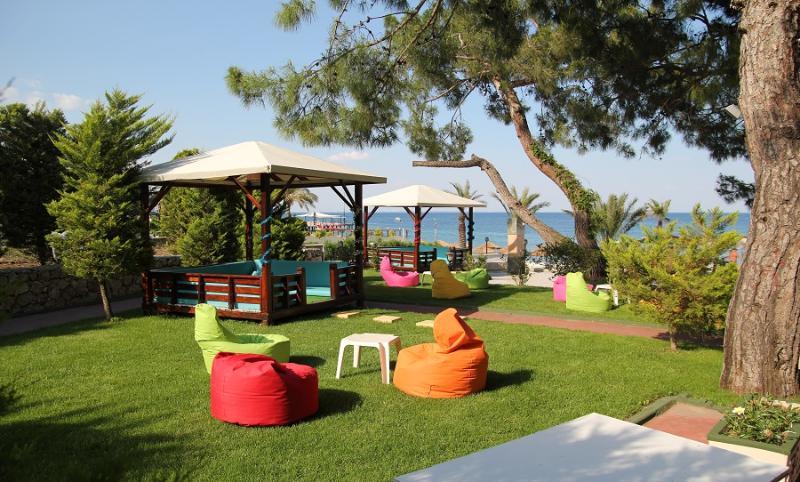 בלדיבי Ege Montana Hotel מראה חיצוני תמונה
