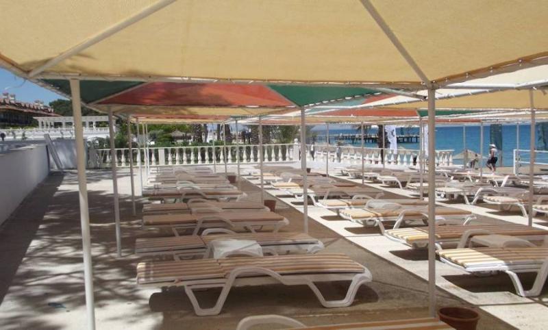 בלדיבי Ege Montana Hotel מראה חיצוני תמונה